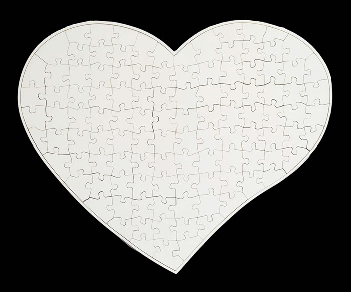 Puzzle in HDF cuore con cornice 285x355x3 110 tes.