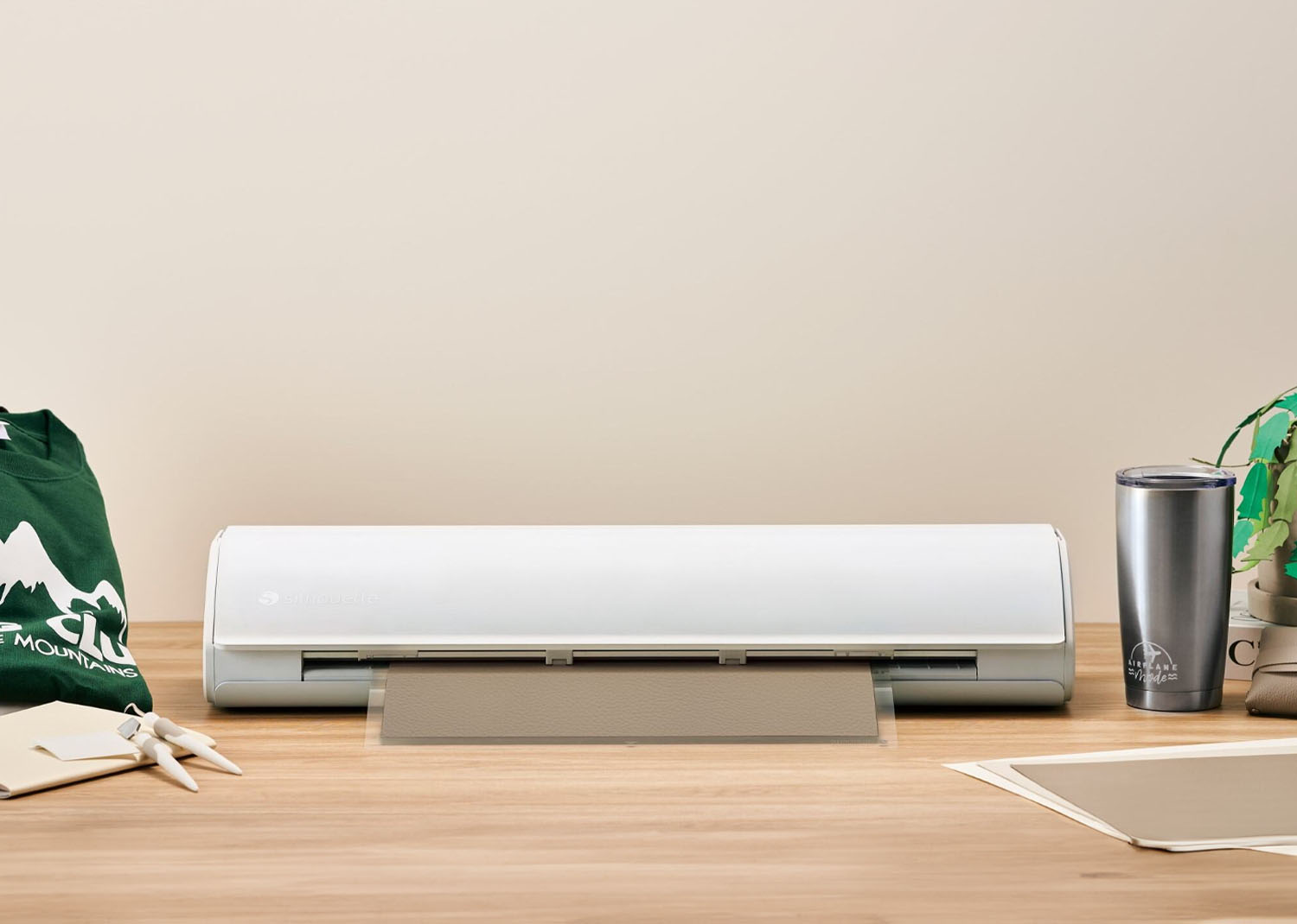 PLOTTER DA TAGLIO SILHOUETTE CAMEO 5 PLUS 38CM PLOTTER DA TAGLIO SILHOUETTE CAMEO 5 PLUS 38CM